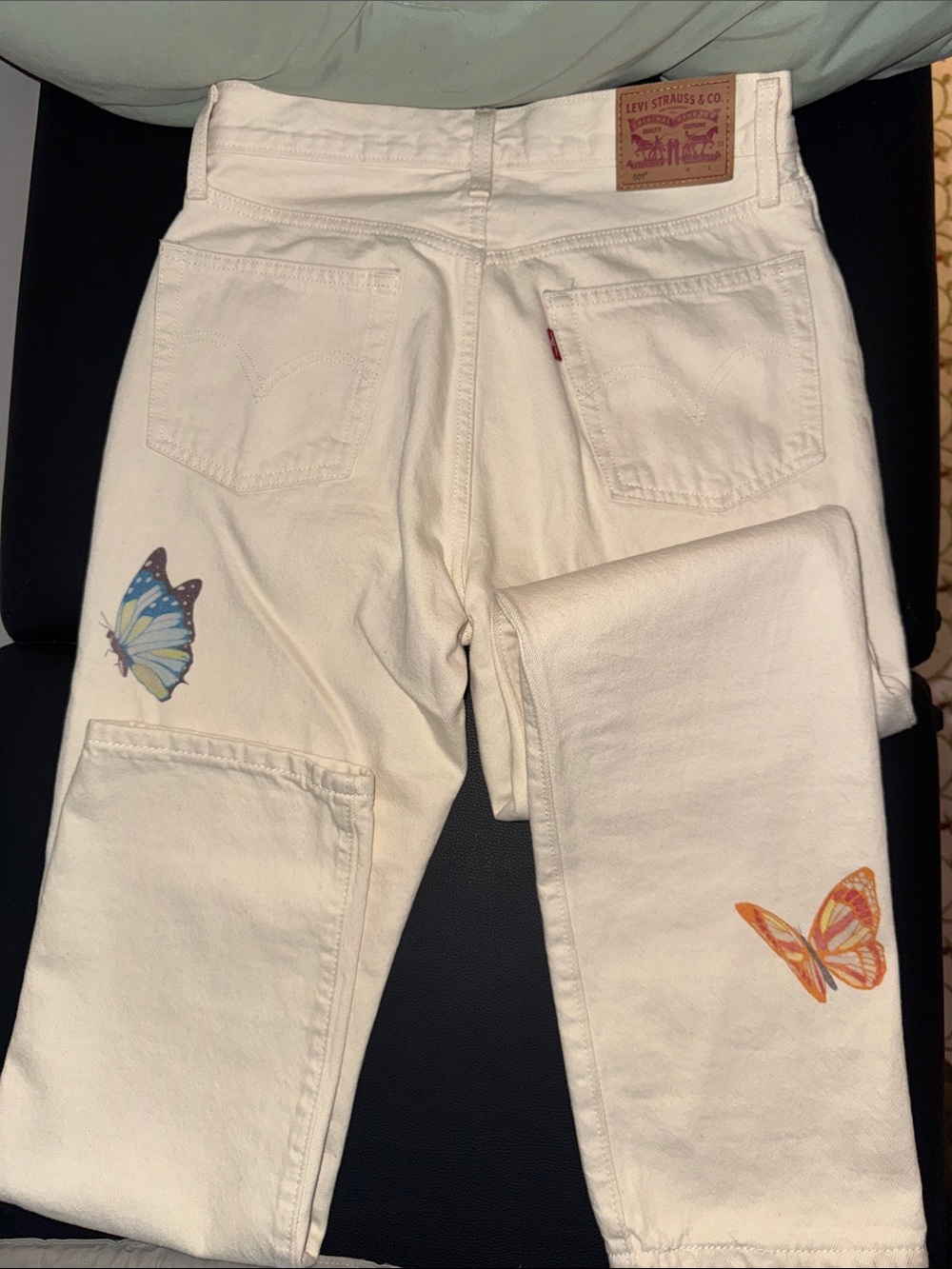 Levi's 501 Button Fly Jeans Cream Butterfly Print Size 26x28 - Picture 7 of 8